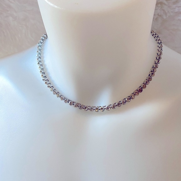 Classy & Beautiful Nine West Diamond like rhinestone choker necklace - Picture 7 of 8